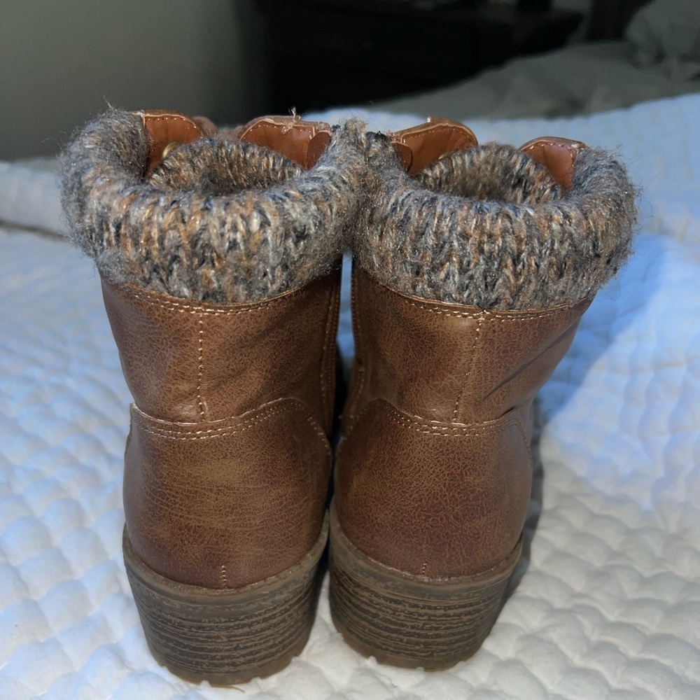 Cute boots madden girl!